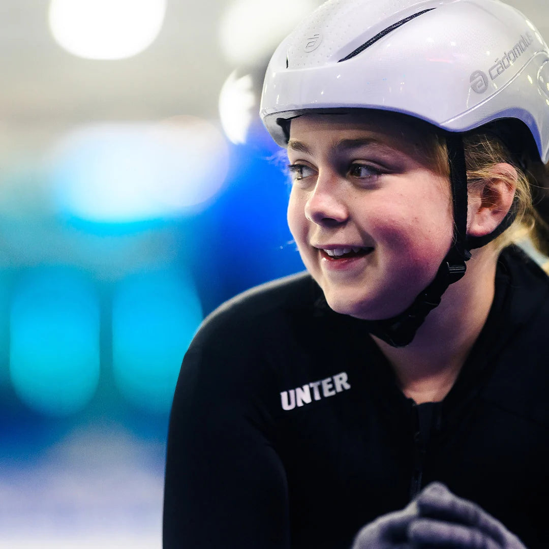 Alpha-3Y Junior Cycling, Shorttrack & Skating Aero Helmet