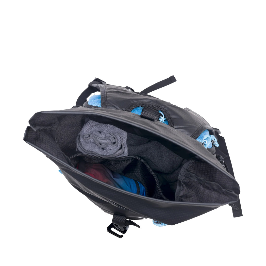 Cadomotus Versatile 3.0 Rainproof Race Day Bag